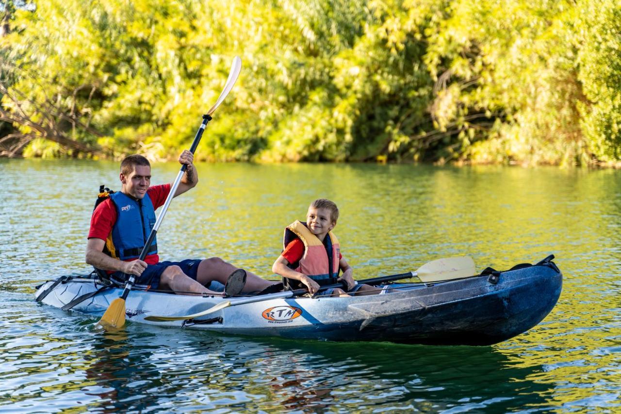 Fréjus Camping Maeva Respire Ecolodge L'Etoile D'Argens المظهر الخارجي الصورة